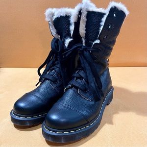 Dr Martens Amilita Aunt Sally Fur Lined 9 Hole Boots NWOT